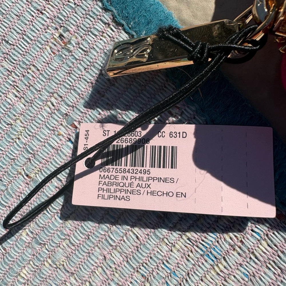 NWT Victoria's Secret Large Hot Pink Quilted Wallet 🛍️❤️💕 - Picture 6 of 11